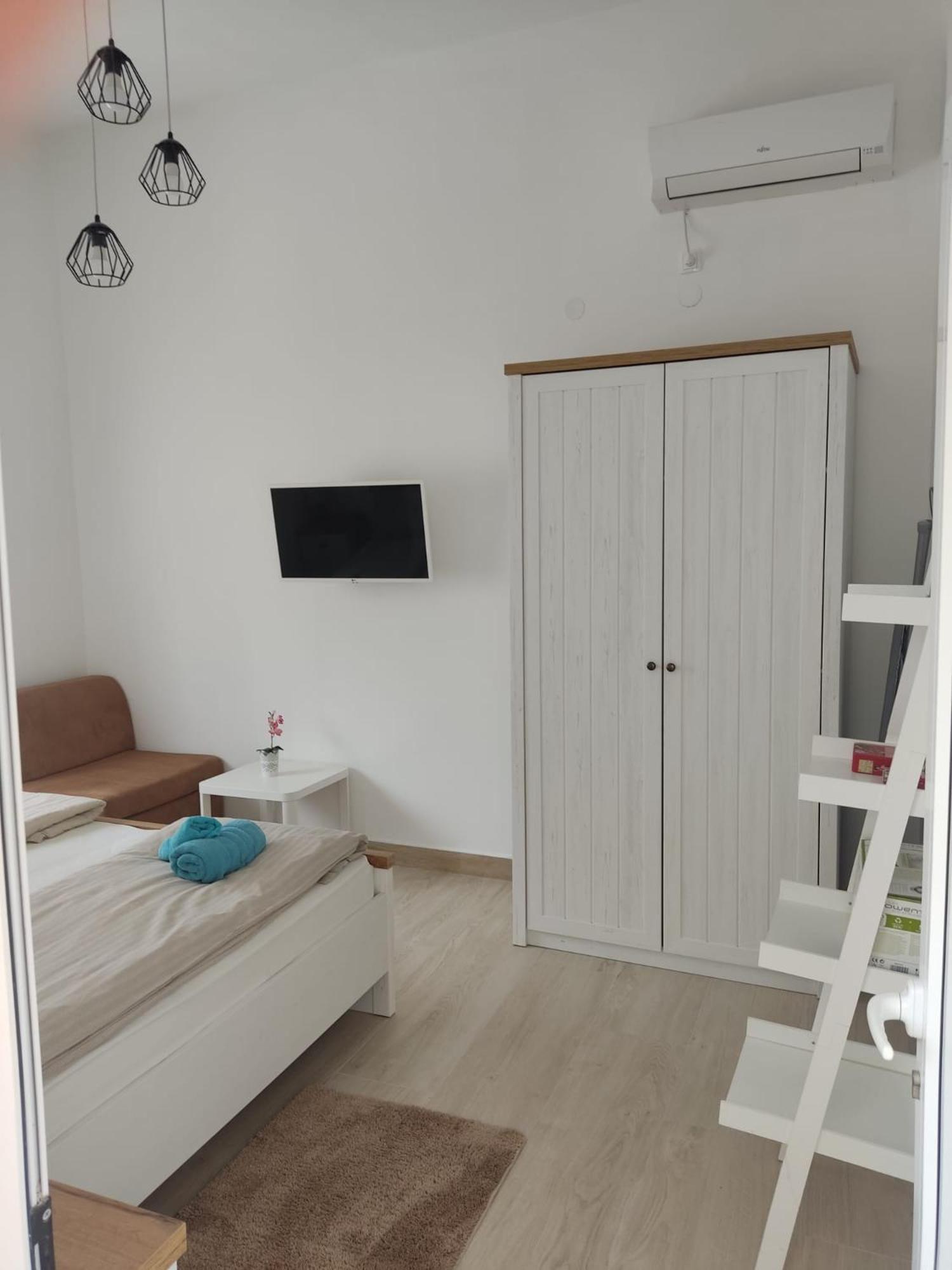 Ferienhaus Bozena Appartment 4 Върсар Екстериор снимка